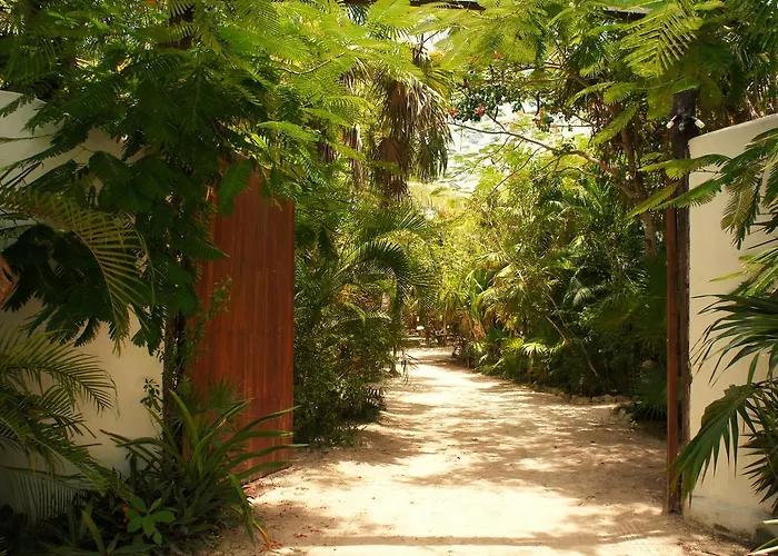 Cabañas La Luna Hotel 3*